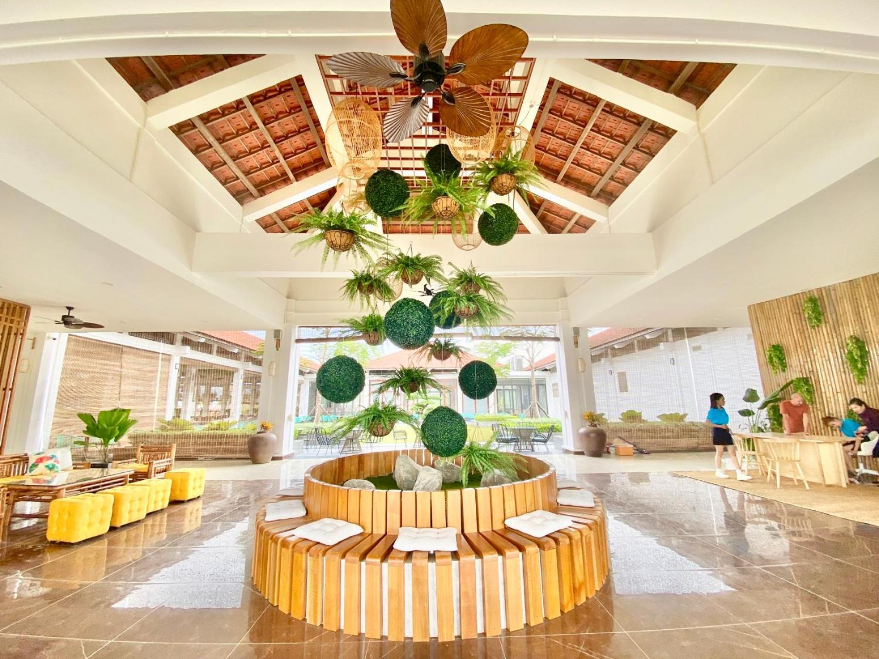 Sbh Gloria Hue Hotel Exterior foto