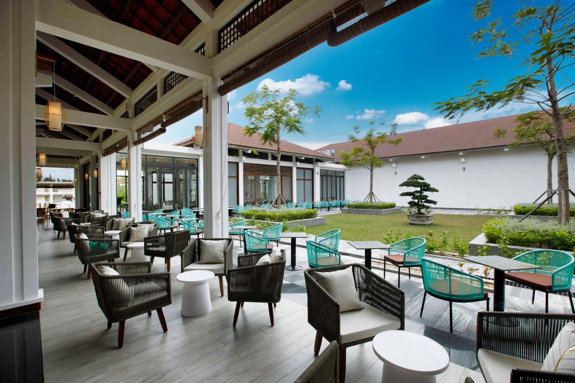 Sbh Gloria Hue Hotel Exterior foto